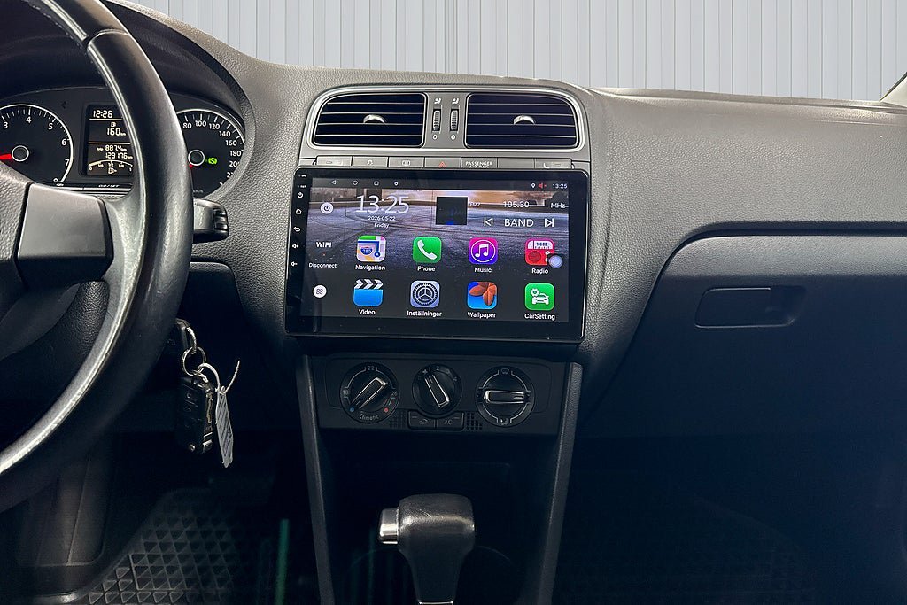 Vehicle Image 11