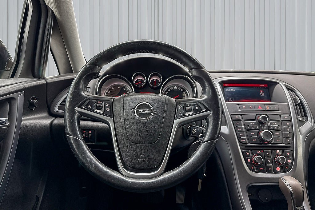 Vehicle Image 13
