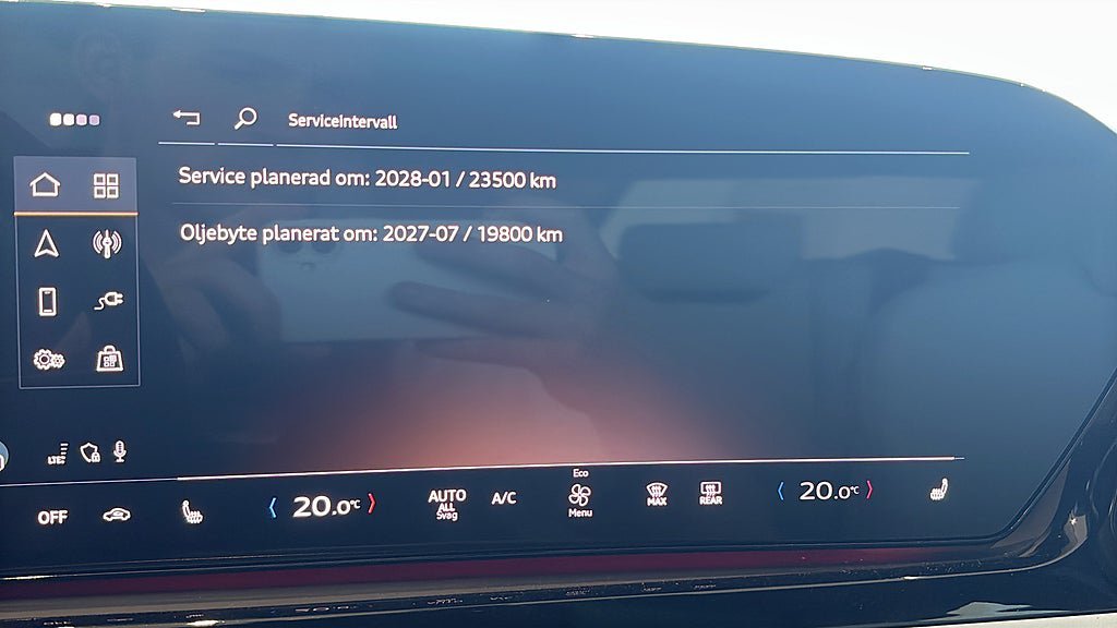 Vehicle Image 19