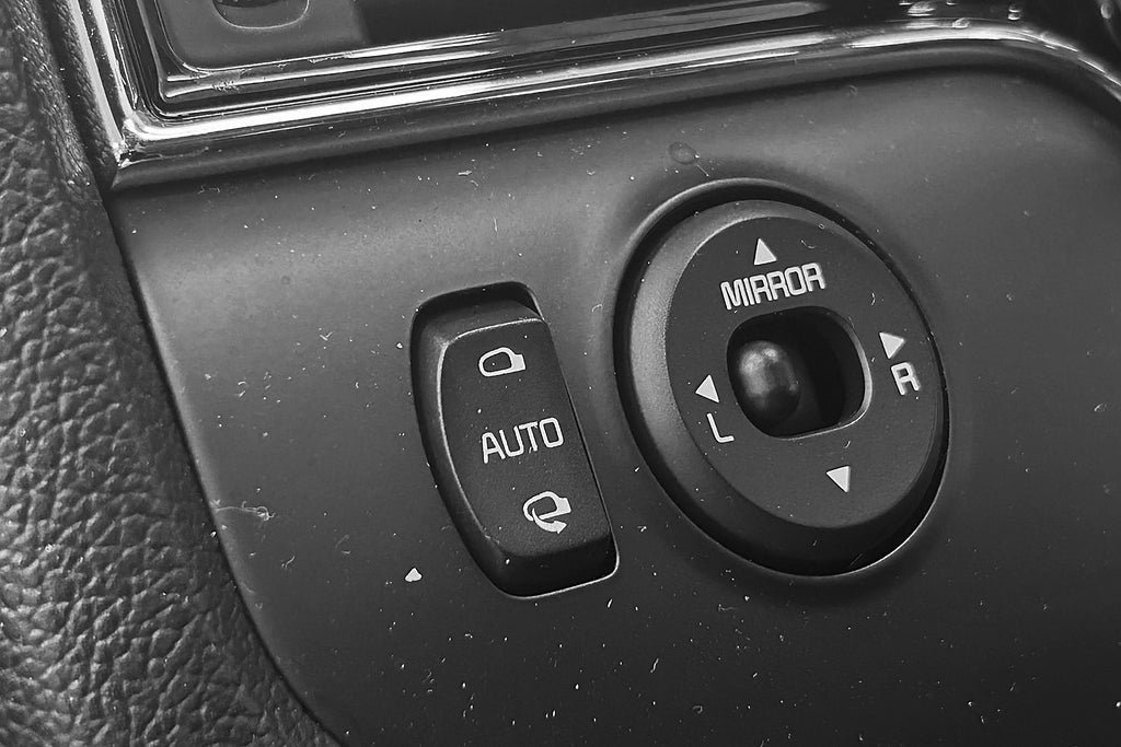 Vehicle Image 24