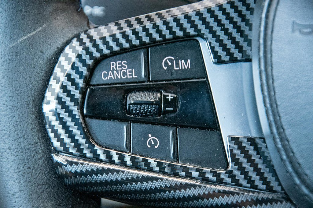 Vehicle Image 25