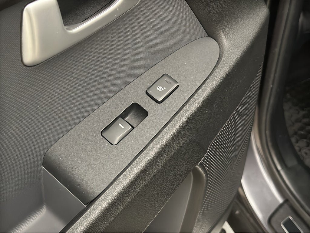 Vehicle Image 24