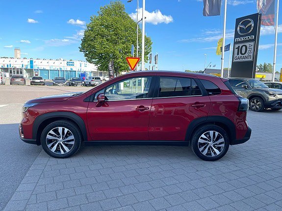Vehicle Image 8