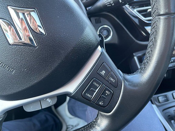 Vehicle Image 27