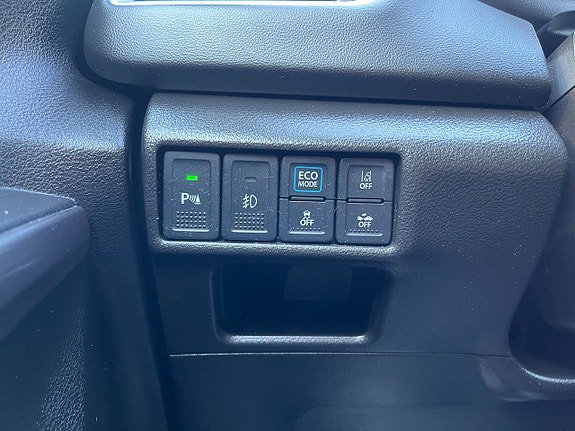 Vehicle Image 28