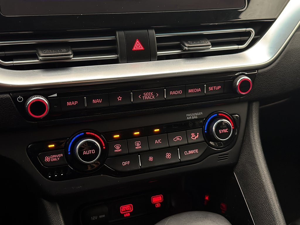 Vehicle Image 29