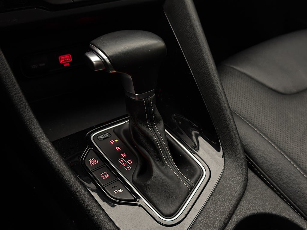 Vehicle Image 30