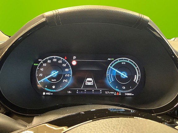 Vehicle Image 17