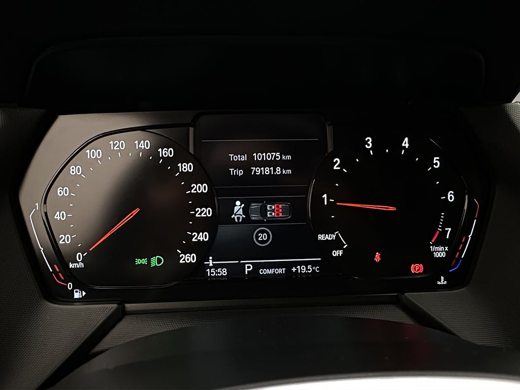 Vehicle Image 19