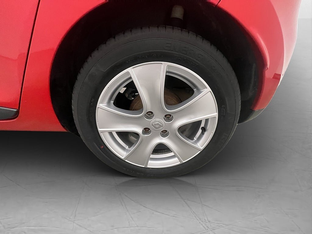 Vehicle Image 30