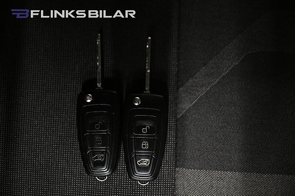 Vehicle Image 27