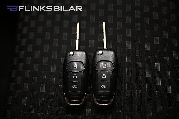 Vehicle Image 28