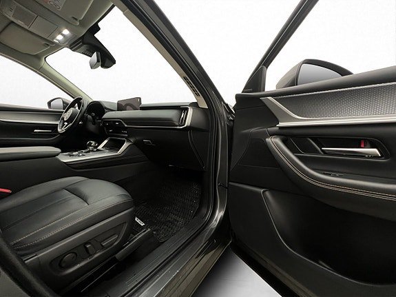 Vehicle Image 23