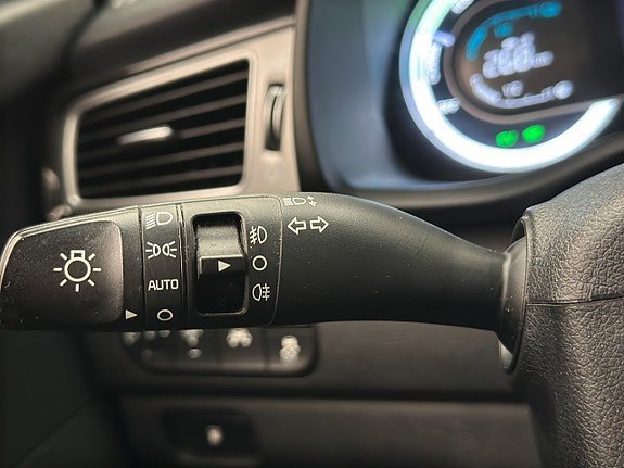 Vehicle Image 26