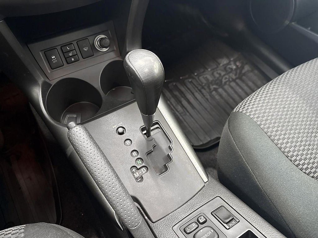 Vehicle Image 17