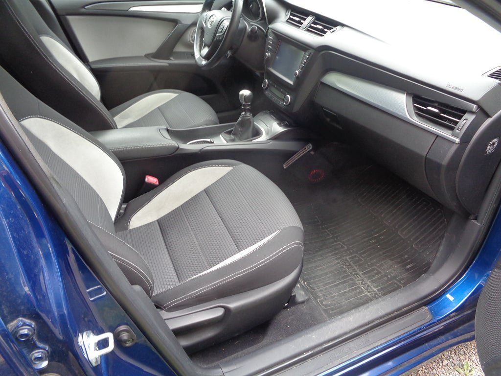 Vehicle Image 36