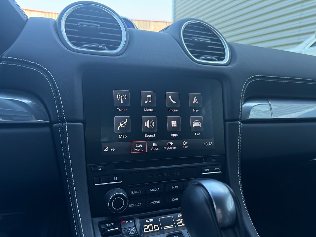 Vehicle Image 26