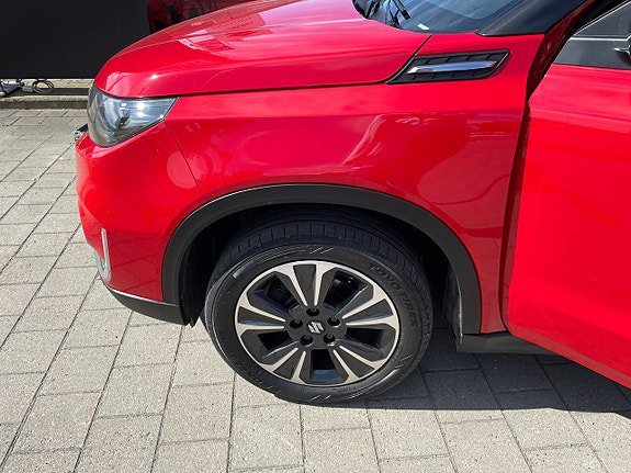 Vehicle Image 15