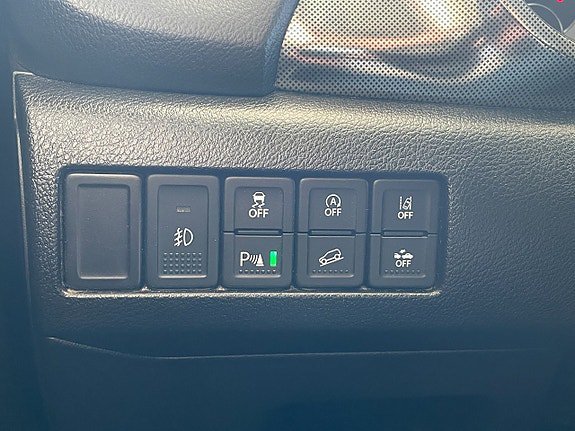 Vehicle Image 24