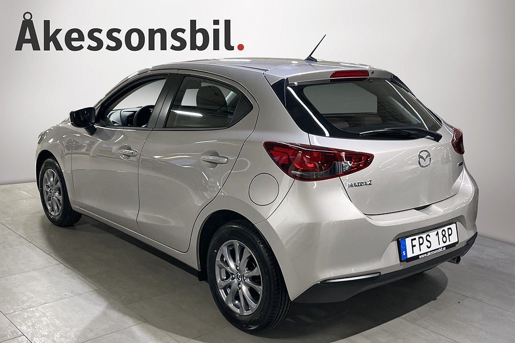 Vehicle Image 5