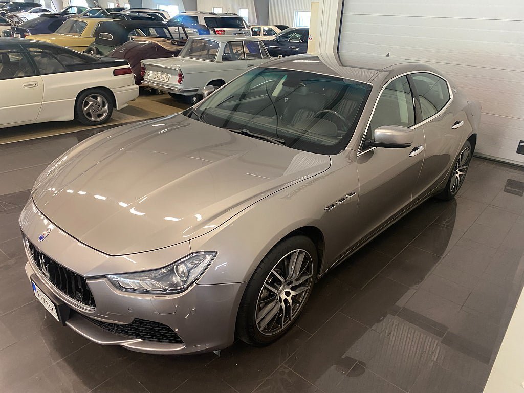 Vehicle Image 9