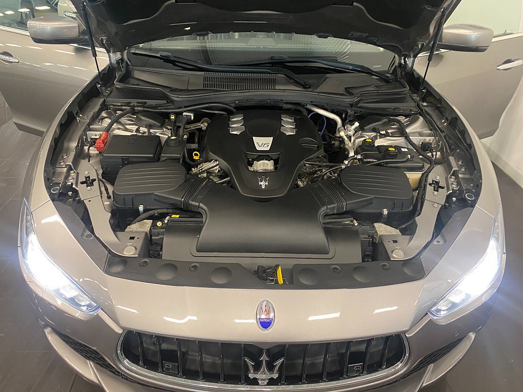Vehicle Image 21