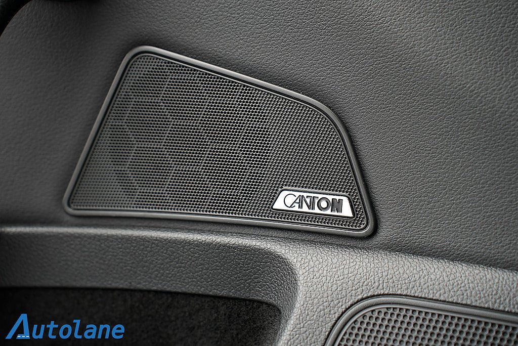 Vehicle Image 26