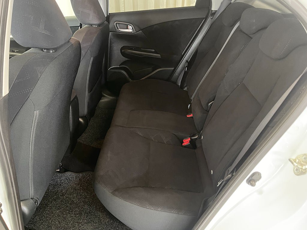Vehicle Image 11