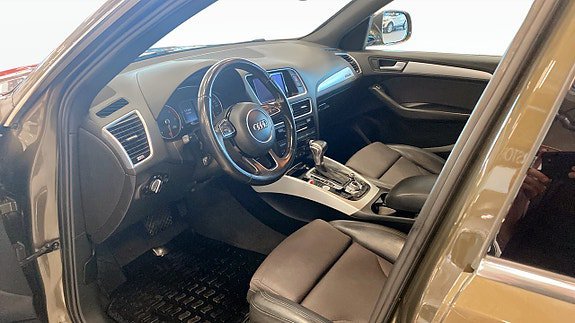 Vehicle Image 19