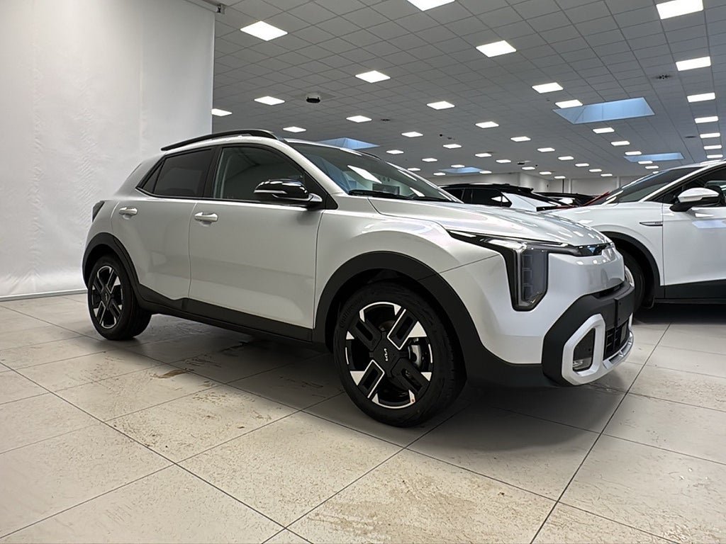 Vehicle Image 19