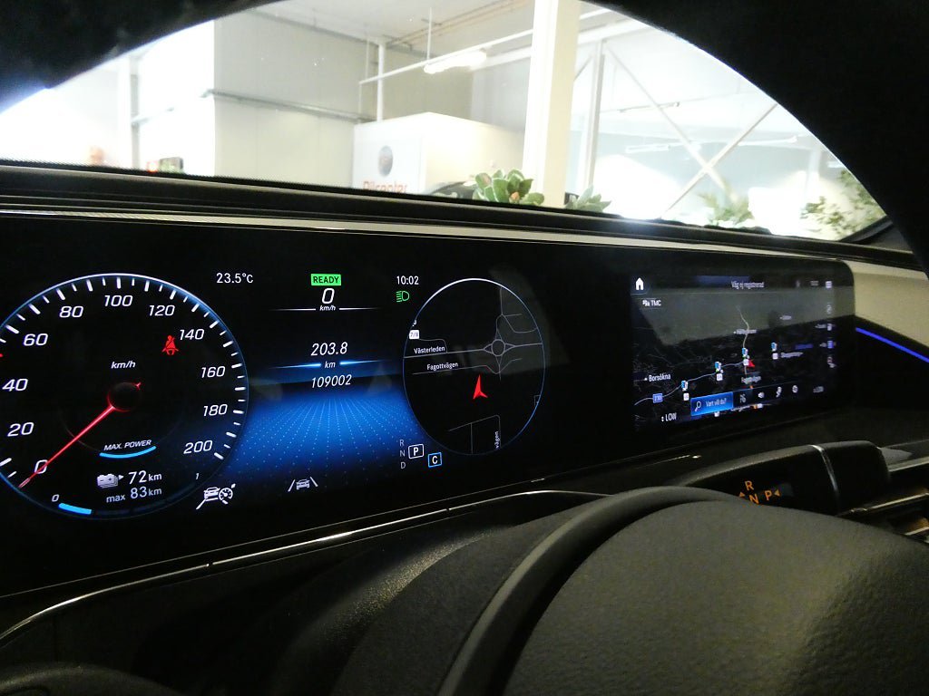 Vehicle Image 24