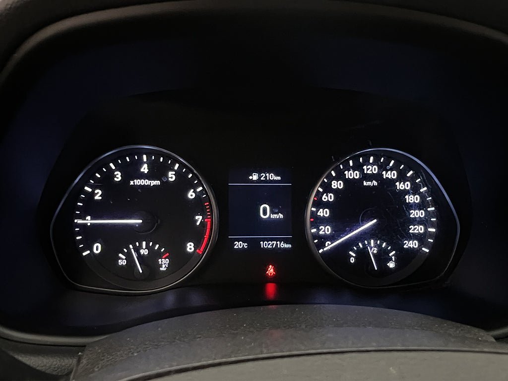 Vehicle Image 16