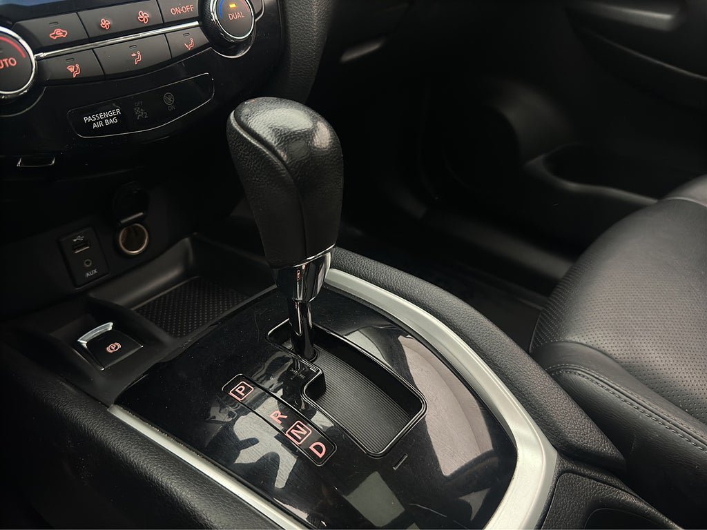 Vehicle Image 23