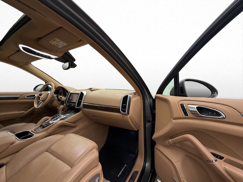 Vehicle Image 30