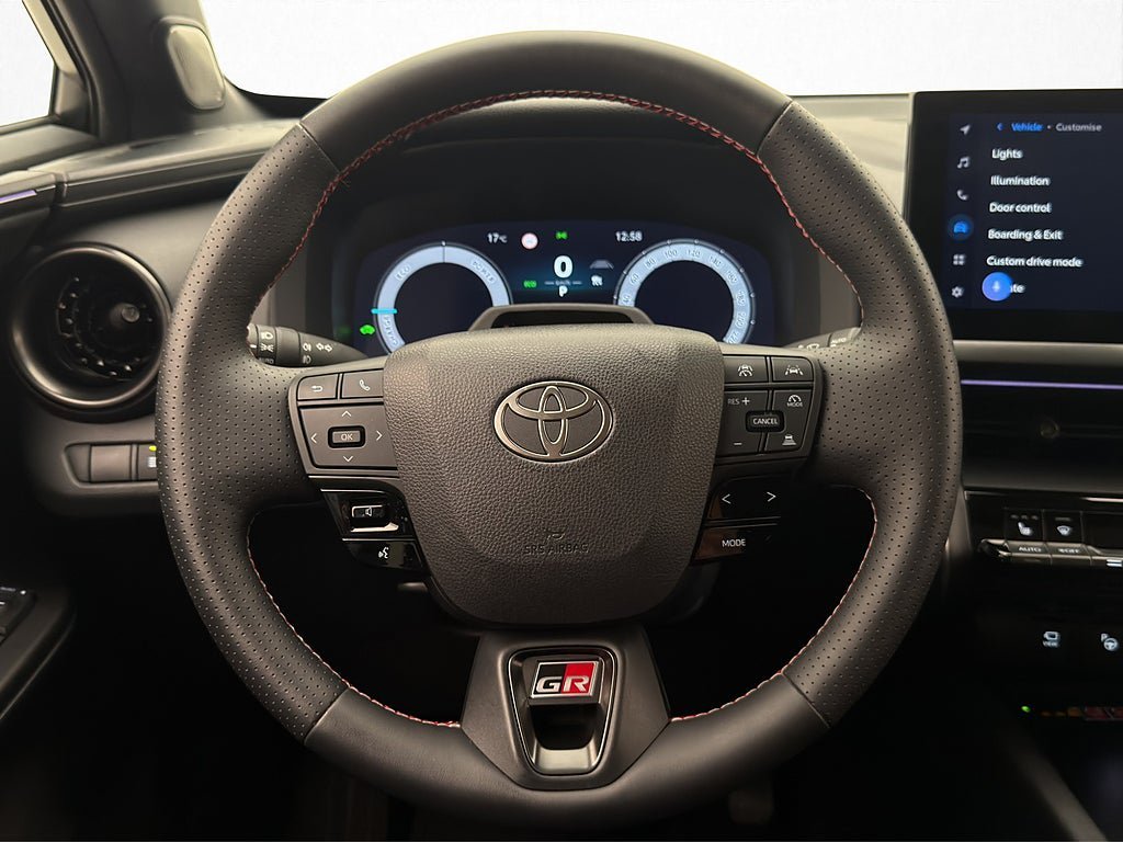 Vehicle Image 14