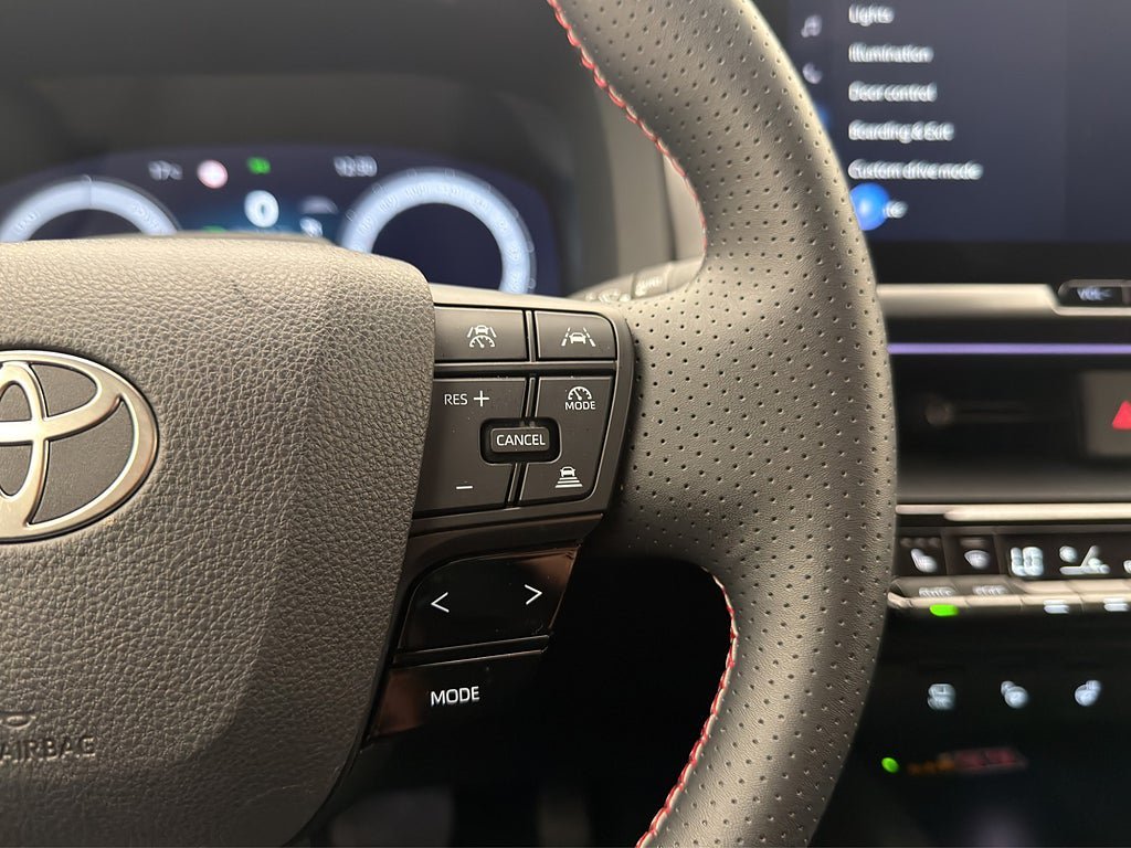 Vehicle Image 21