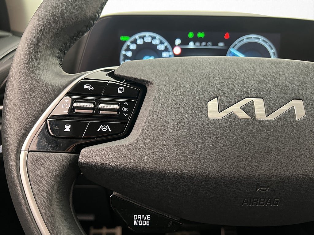 Vehicle Image 27