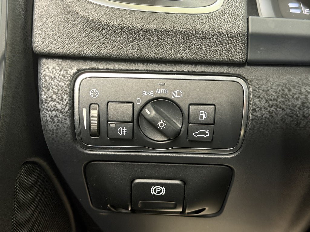 Vehicle Image 26