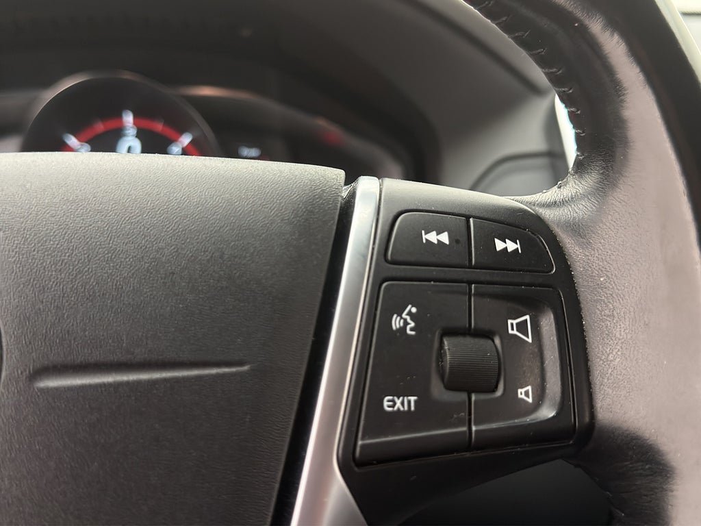 Vehicle Image 22