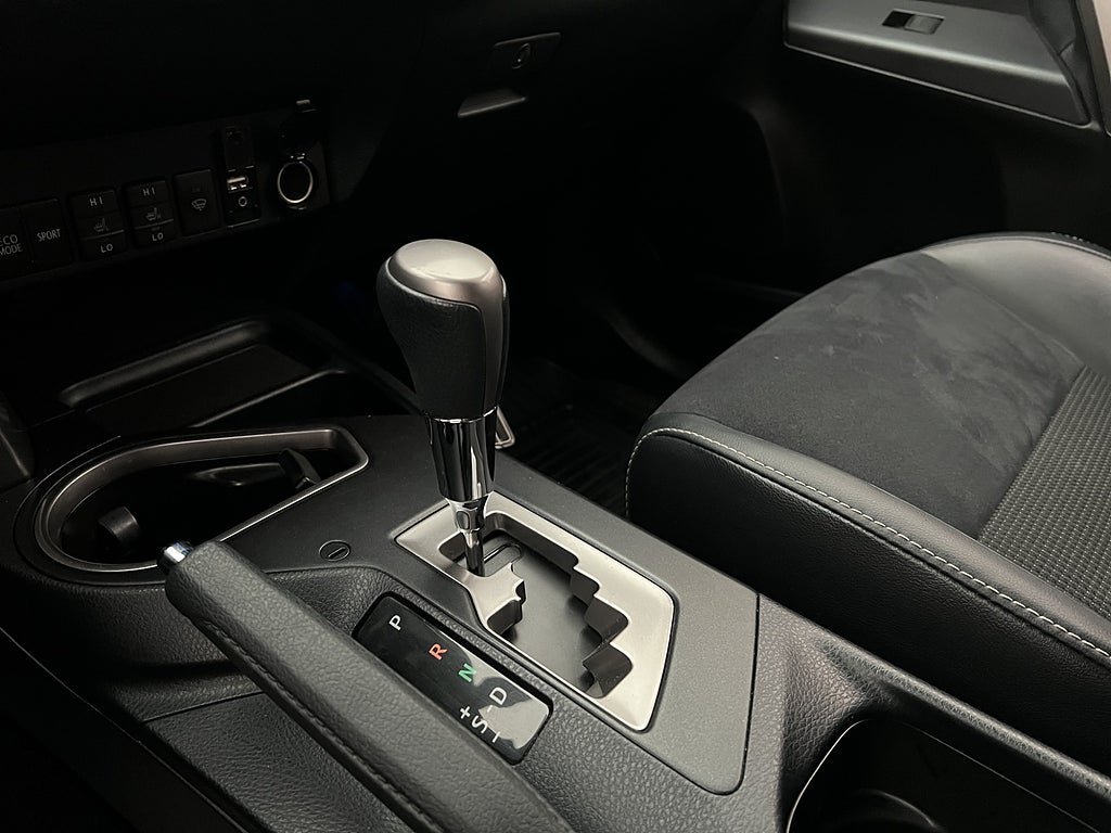 Vehicle Image 26