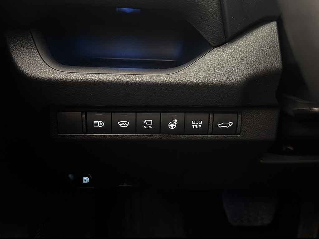 Vehicle Image 23