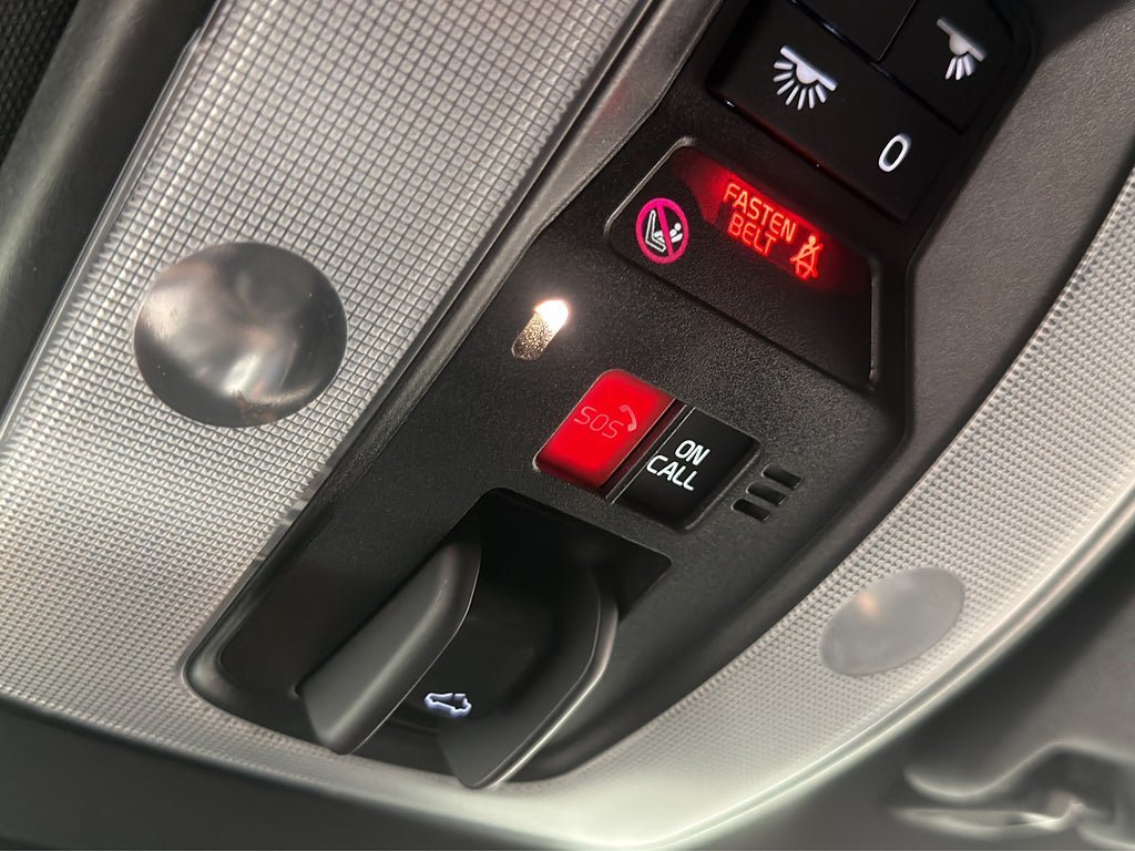 Vehicle Image 32