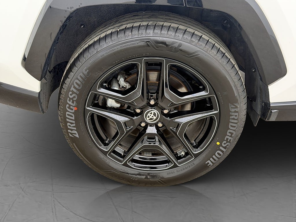 Vehicle Image 37