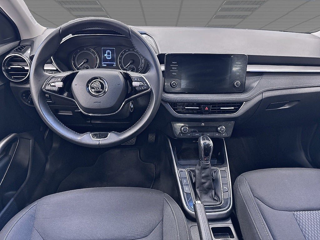 Vehicle Image 7