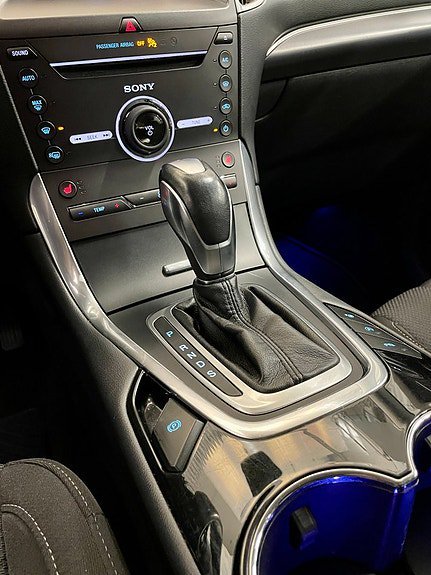Vehicle Image 15