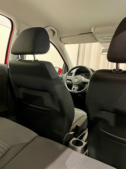 Vehicle Image 19