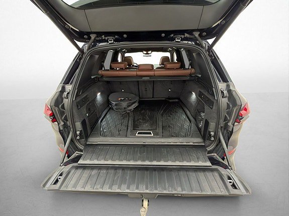 Vehicle Image 38