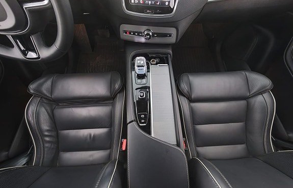 Vehicle Image 19