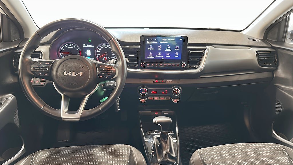Vehicle Image 10