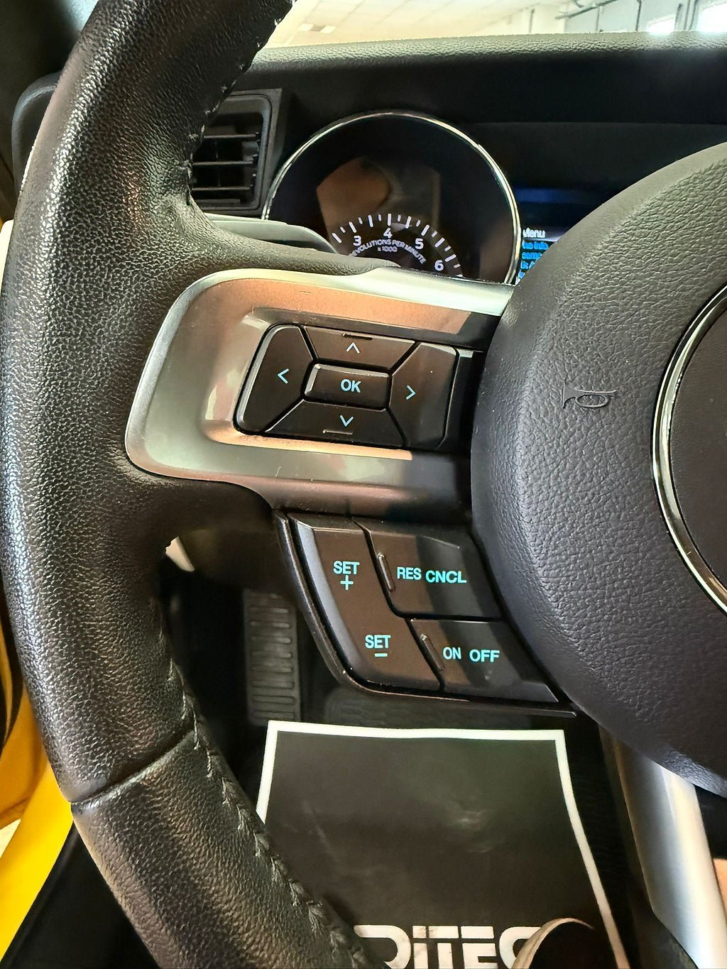 Vehicle Image 22